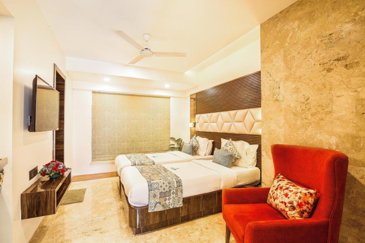 Hotel Auris & Banquets, Mumbai International Airport Exterior photo