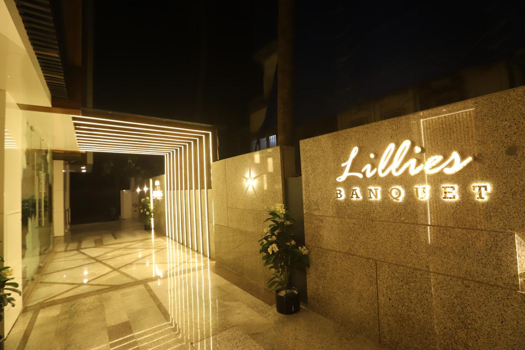 Hotel Auris & Banquets, Mumbai International Airport Exterior photo